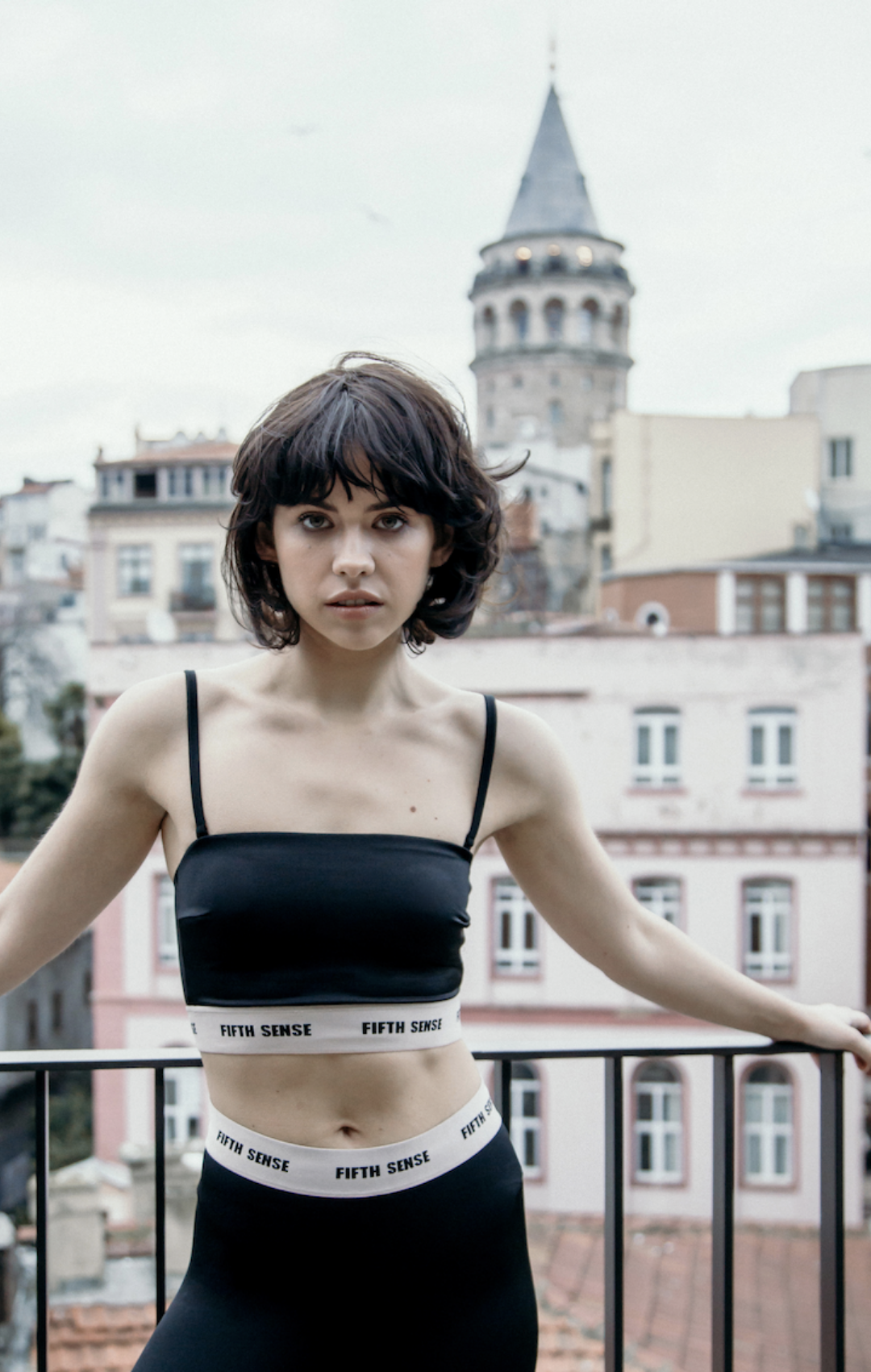 Mila Siyah Askılı Üst - Fifth Sense