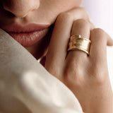 Elia Ring